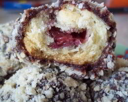 Трюфеля вишнево-лимонные в шоколадной помадке