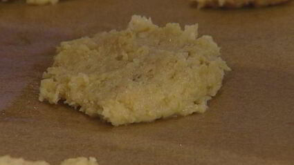 ягодное желе с кокосовыми крекерами