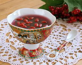 Желе красное с ягодами годжи