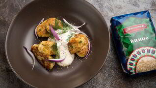 Биточки из киноа с цветной капустой и укропом