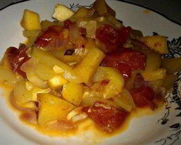 Гарнир из кабачков с яблоками