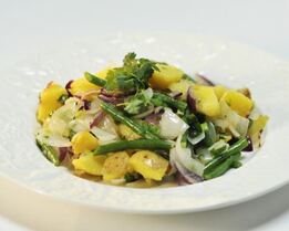 Картофель по-домашнему с луком