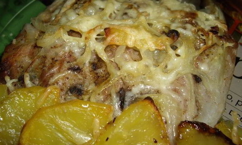 Рецепт картофель с ребрышками в духовке