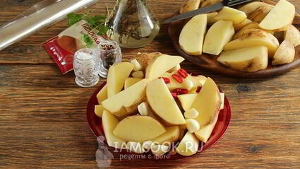 картошка по-деревенски в рукаве в духовке