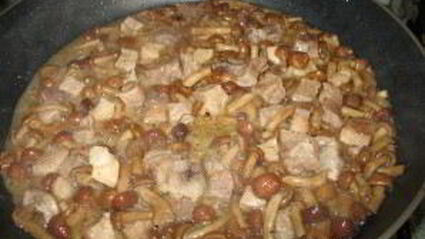 картошка с грибами опятами жареная