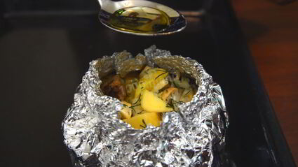 картошка с шампиньонами и луком в духовке