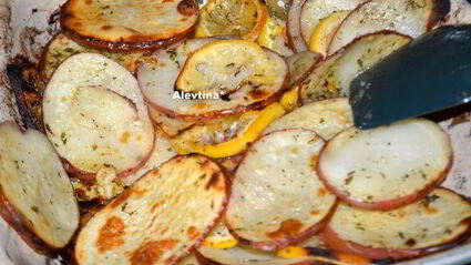 красный картофель с лимоном