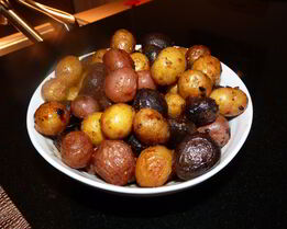 Мелкий картофель в духовке