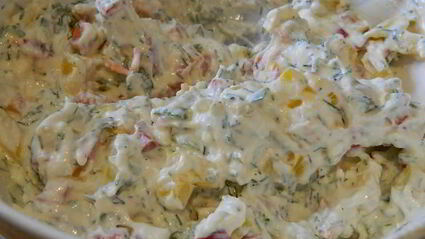 молодой картофель с перцем и творожным сыром