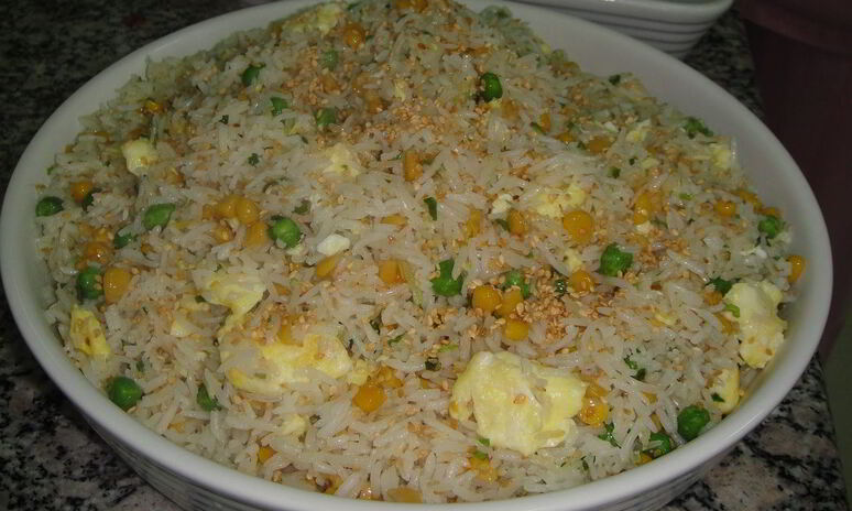 Рецепт рис с яйцом и овощами