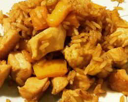 Тяхан тори — жареный рис с курицей