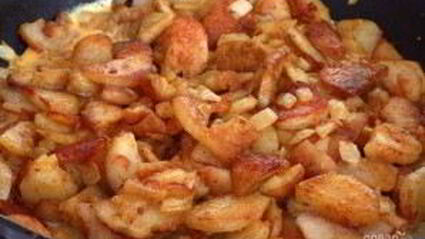 жареный картофель с луком