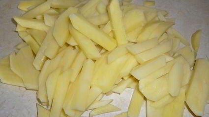 жареный молодой картофель с лисичками