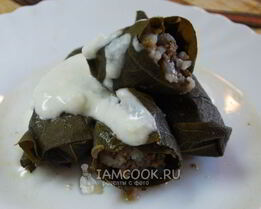 Рецепт долма в виноградных листьях