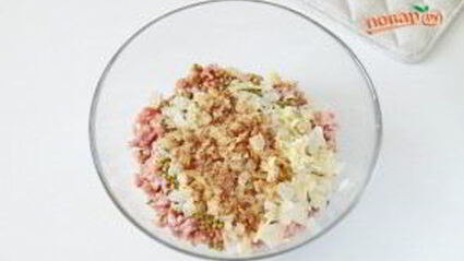 голубцы из молодой капусты с фаршем и чечевицей