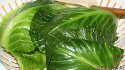 голубцы из молодой капусты с говядиной и красным рисом рубин