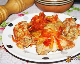 Голубцы со свининой, запеченные в томатной заливке