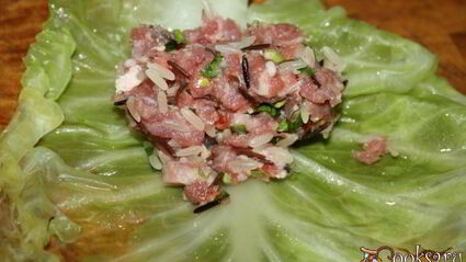 голубцы со свининой, запеченные в томатной заливке