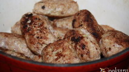 ленивые голубцы томленые в сметане в чугунке