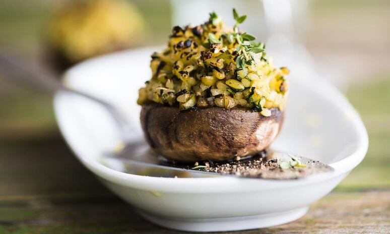 Рецепт фаршированные булгуром шампиньоны