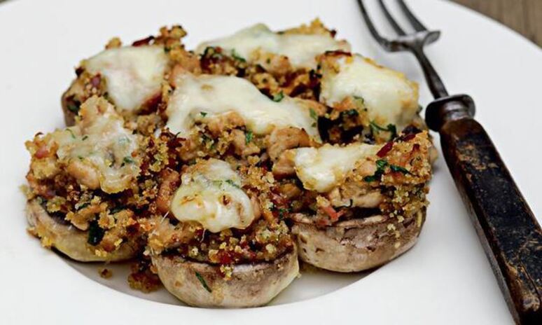 Рецепт фаршированные цесаркой шампиньоны