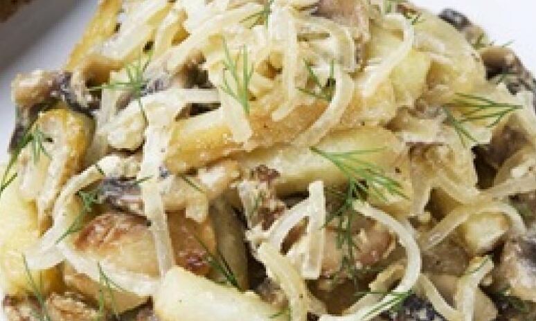 Рецепт грибы с картофелем и сметаной
