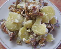 Грибы с картошкой в сметане
