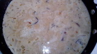 Грибы в сметанном соусе с прованскими травами