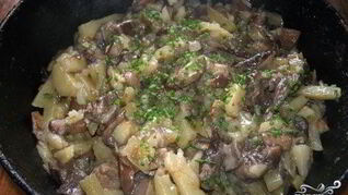 Подберезовики, жареные с картофелем