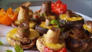 Шампиньоны с сыром