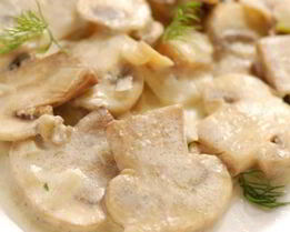 Шампиньоны в сливочном соусе