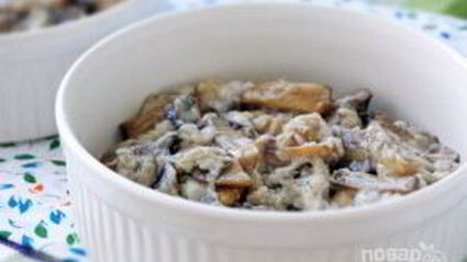 шампиньоны в соусе бешамель