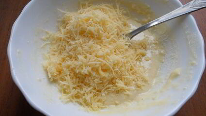 шампиньоны в сырном кляре