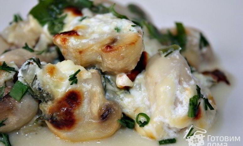Рецепт шампиньоны запеченные в сметанно-сырном соусе