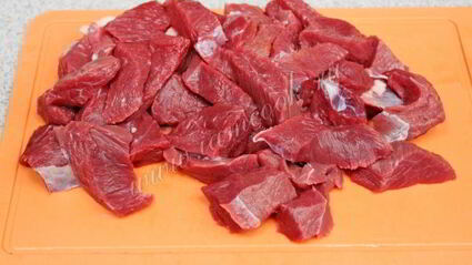 гуляш из говядины в мультиварке