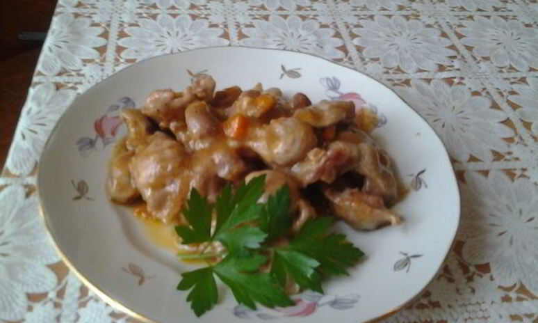 Рецепт гуляш из куриных желудков