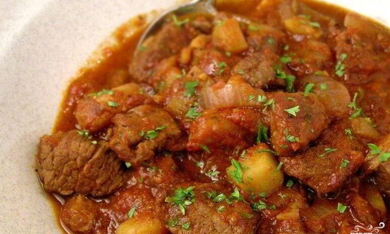 Рецепт гуляш из свинины в мультиварке