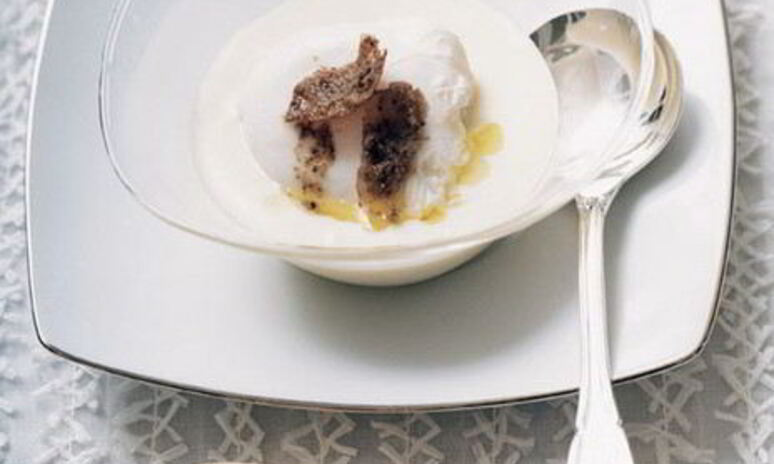 Рецепт картофельное пюре с яйцами пашот и белым трюфелем