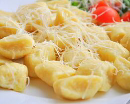 Картофельные ньокки с сыром Джюгас