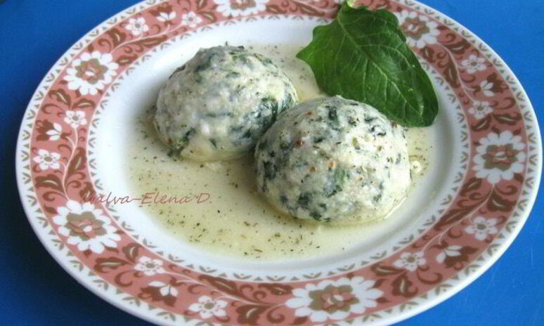 Рецепт клецки со шпинатом и сыром