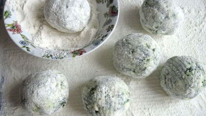 клецки со шпинатом и сыром