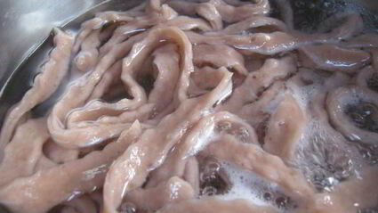 клубничная лапша