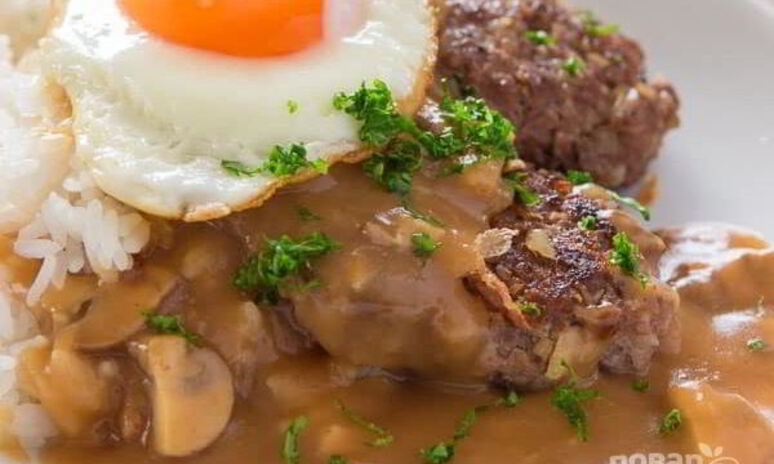 Рецепт говяжьи котлеты с подливкой, рисом и яйцом