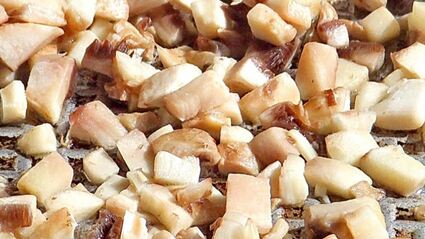 картофельные котлеты с грибным соусом