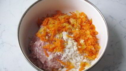 котлеты из индейки с рисом и морковью