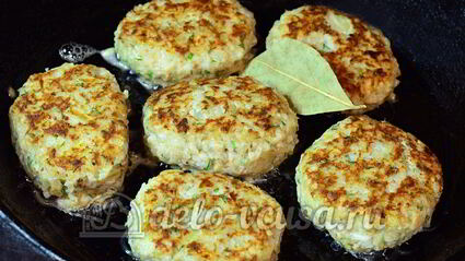 котлеты из рыбных консервов