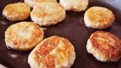 котлеты из семги и крабовых палочек