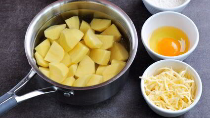 котлеты картофельные с сыром