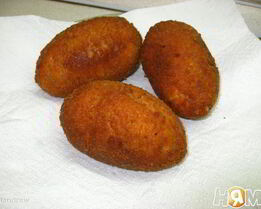 Котлеты по-киевски с сыром и грибами