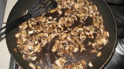 котлеты по-киевски с сыром и грибами